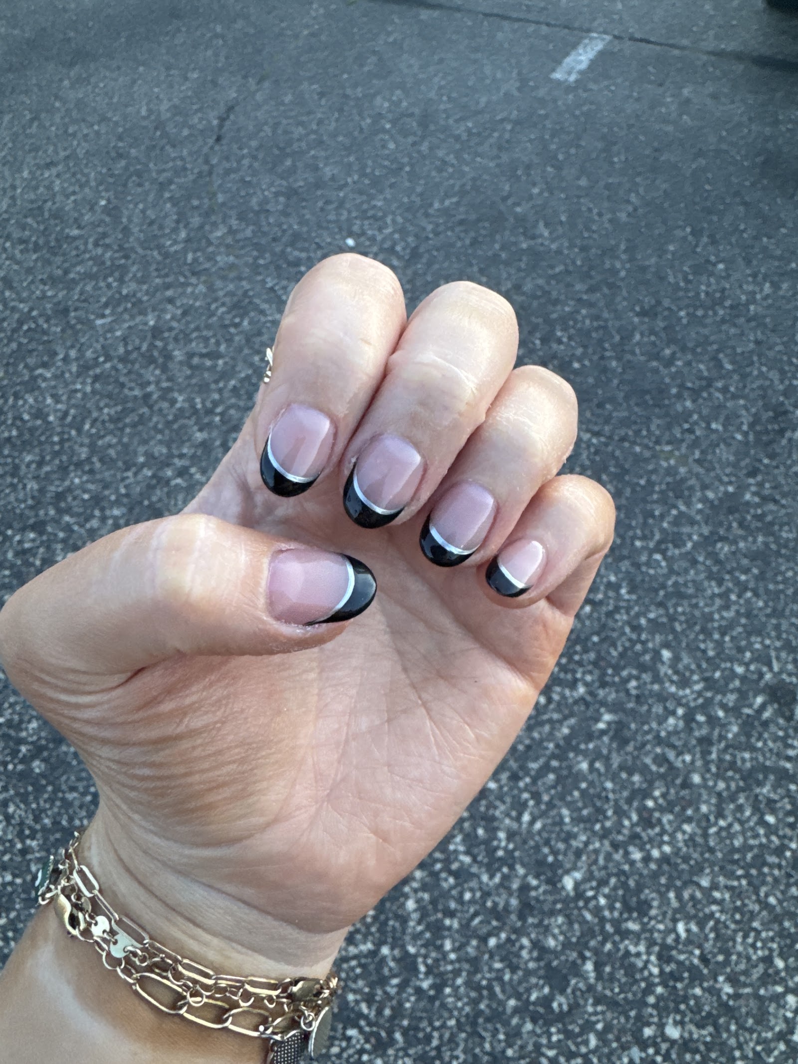 Lux Spa Nails logo