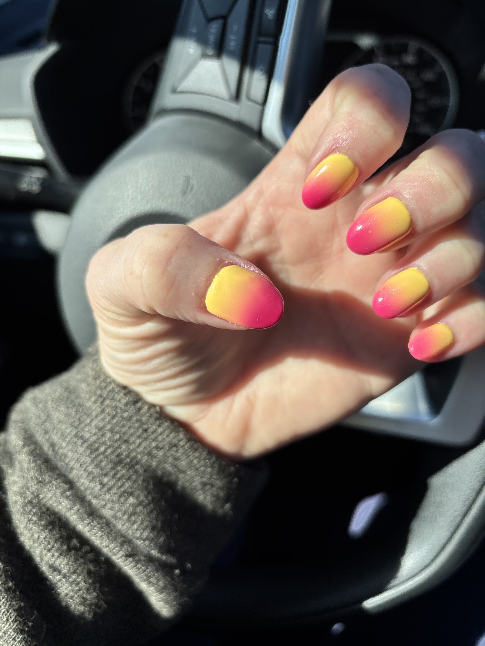 Lux Spa Nails nail photo 6